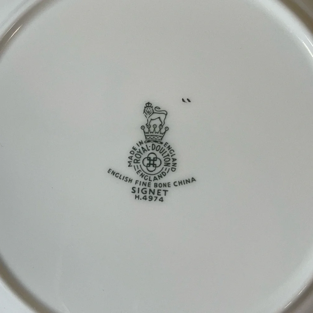 Vtg Royal Doulton English Fine Bone China Signet Bread Plates Set of 2